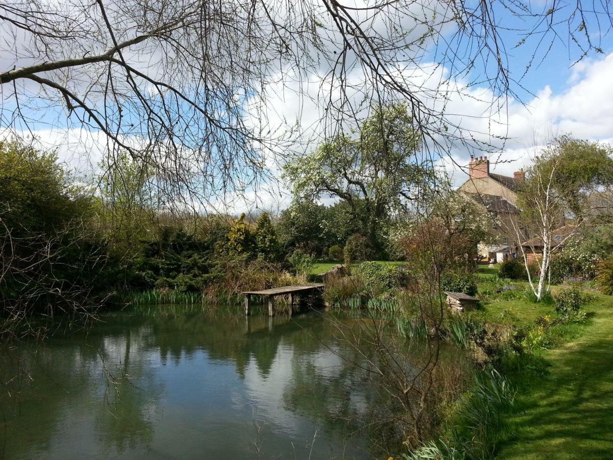 Bed and Breakfast Upper Wood End Farm Marston Moreteyne Exterior foto