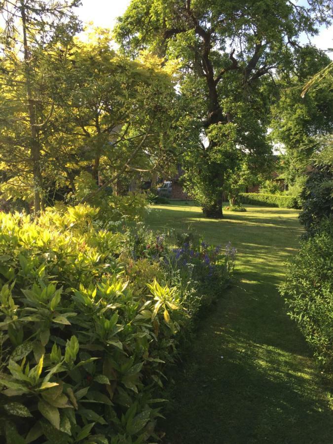 Bed and Breakfast Upper Wood End Farm Marston Moreteyne Exterior foto